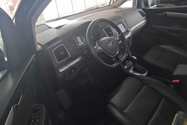 Used Volkswagen Sharan 2018 Revised Version 380TSI Comfort Edition 6-Seater