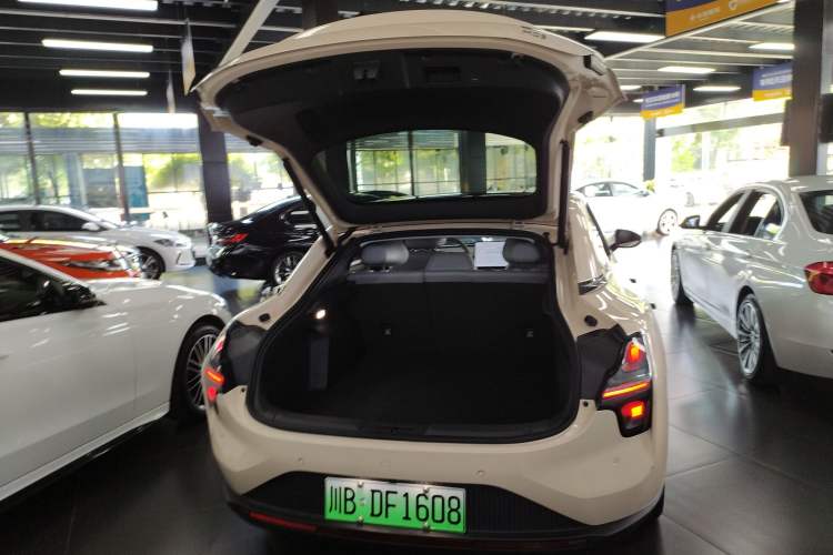 Used XPeng MONA M03 2024 620 with Ultra-Long Range Trunk