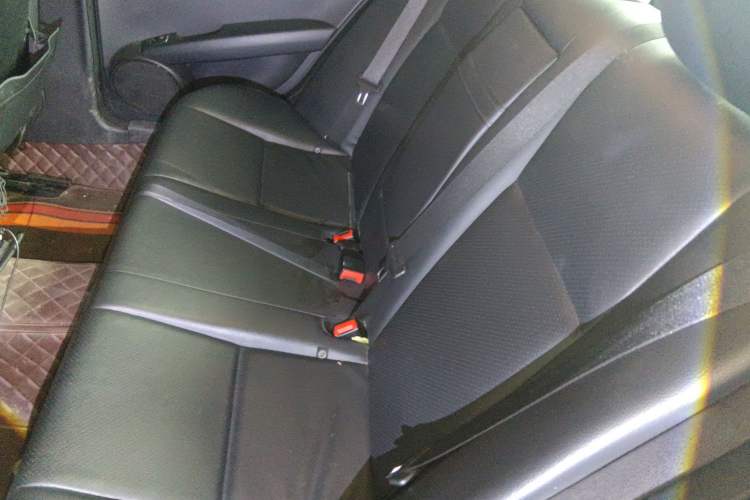 Used Mercedes-Benz C-Class 2013 C 180 Classic Grand Edition
