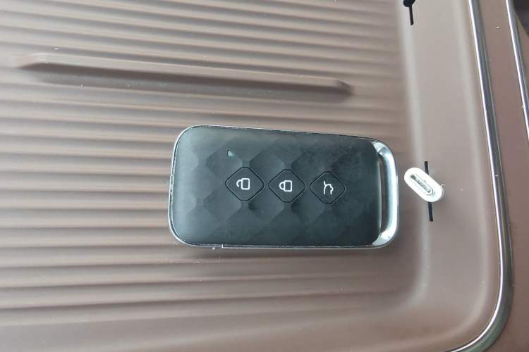 Used Wuling Xingguang S 2024 510km Flagship Edition Vehicle Key