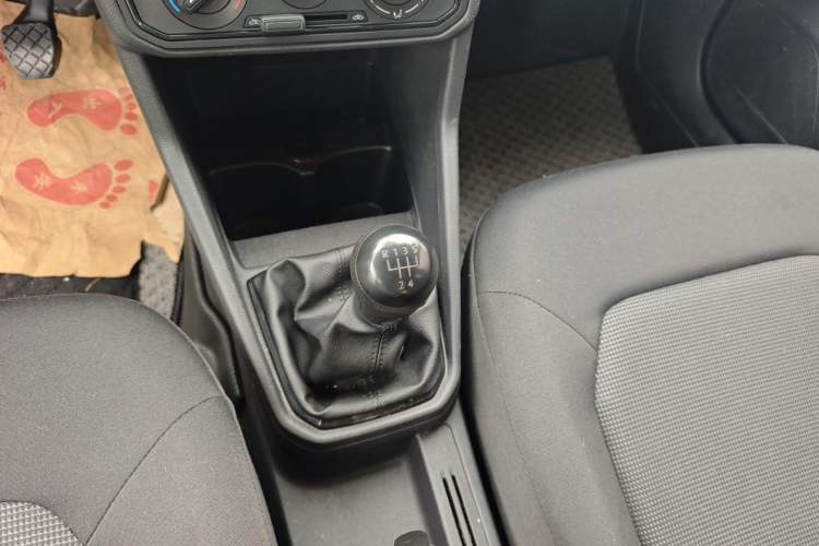 Used Volkswagen Jetta 2017 1.4L Manual Fashion Edition