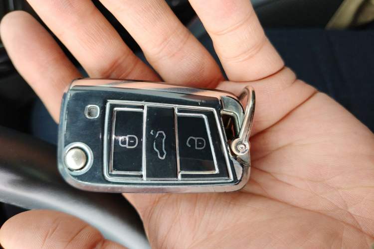 Used Volkswagen Tayron 2022 280TSI Two-Wheel Drive Luxury Smart Connectivity Version Vehicle Key