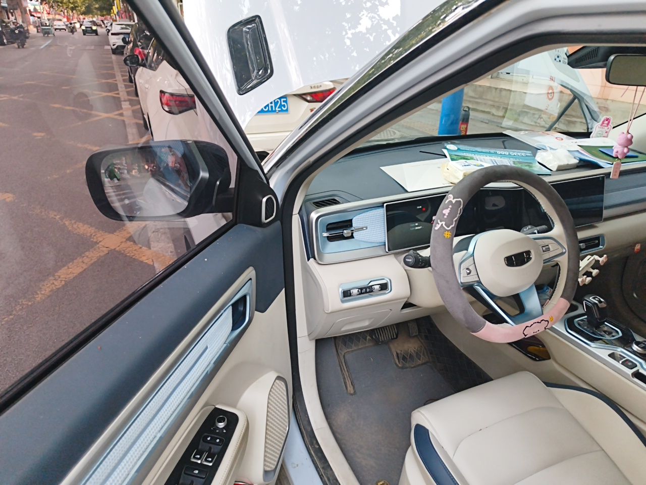 Geely Auto icon 2023 1.5TD Star Player — снимка 16