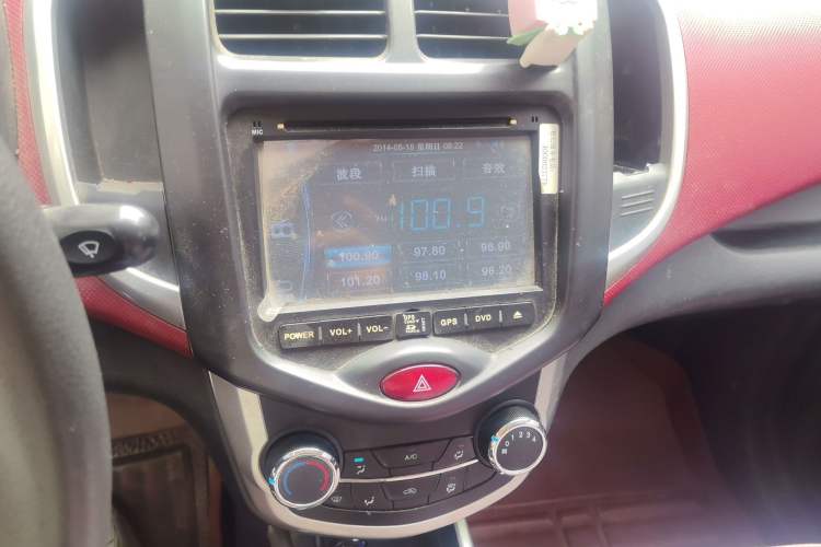 Used CHANGAN Benni 2015 1.4L IMT Luxury Model China V Standard