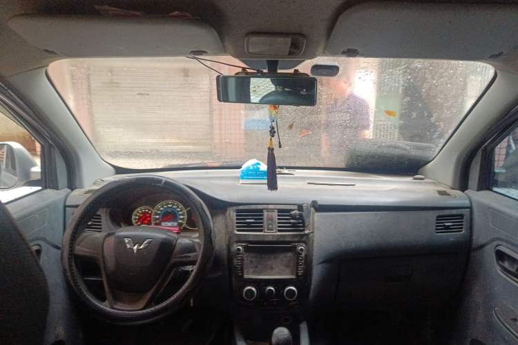 Used Wuling Hongguang 2015 1.2L S Base Model China IV