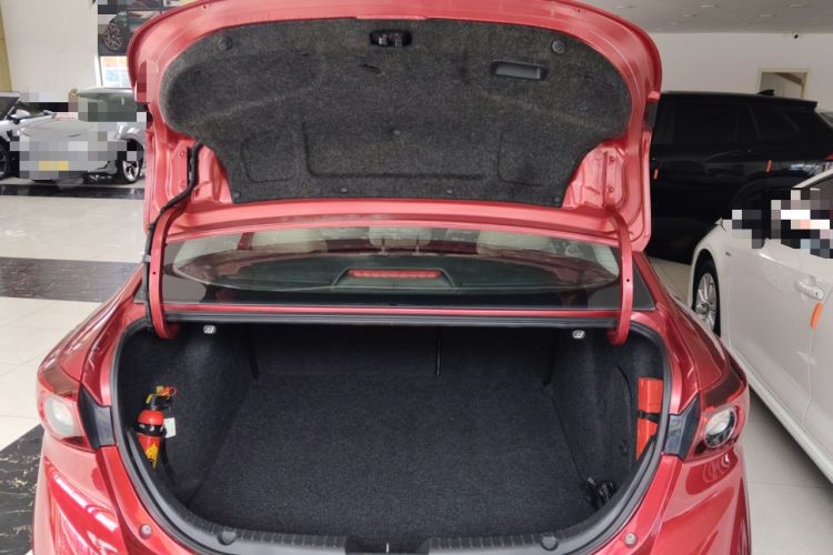 Used Mazda Mazda 3 Axela 2016 Sedan 2.0L Automatic Sport Model
