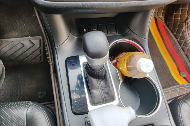 Used Toyota Highlander 2017 2.0T Two-Wheel Drive Luxury Edition 7 Seats