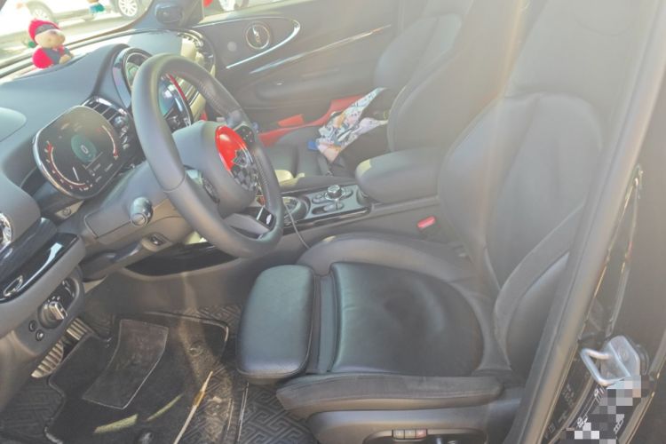 Used MINI JCW CLUBMAN 2022 Refresh 2.0T JOHN COOPER WORKS ALL-IN Left Front Seat