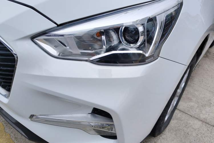 Used Haval M6 2018 Revised Version 1.5T DCT Two-Wheel Drive Elite Edition
