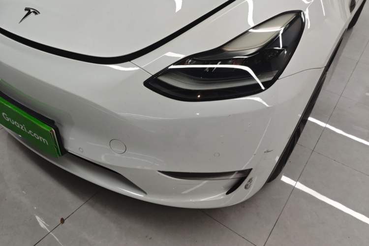 Used Tesla Model Y 2021 Long-Range All-Wheel-Drive Version
