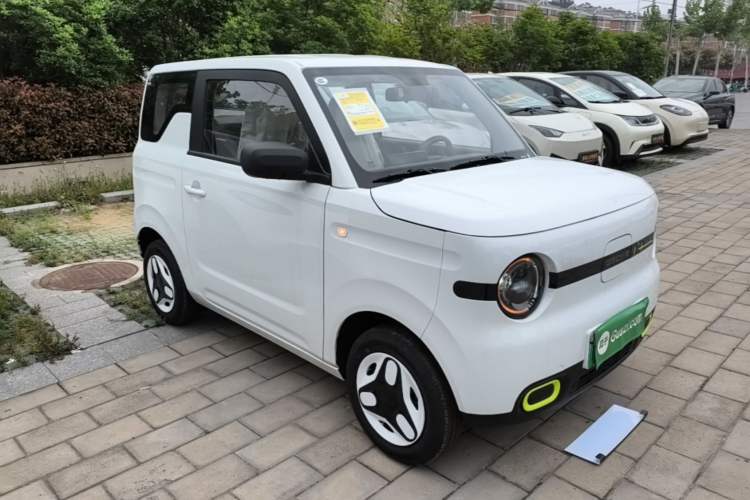 Used Geely Galaxy Panda 2025 210 km – Yuanqi Bear Front Right 45 Deg