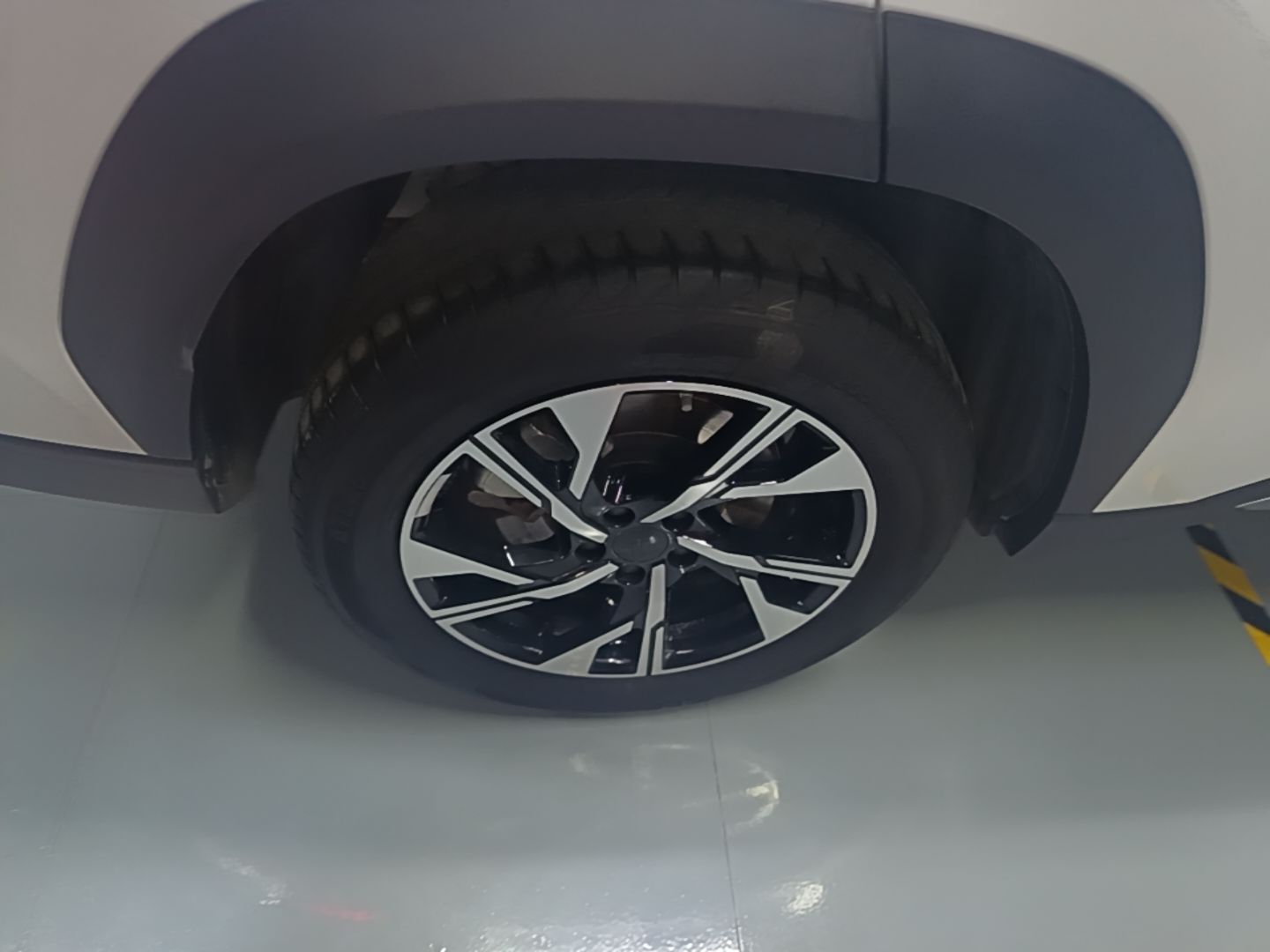 Geely Galaxy L7 2023 1.5T 55km PRO — снимка 11