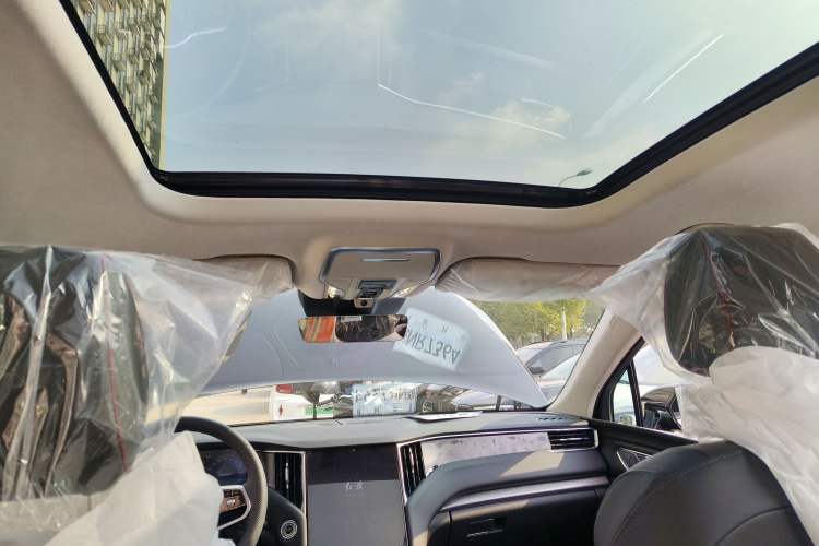 Used Hongqi HS7 PHEV 2025 Model 2.0T PHEV Four-Wheel Drive 2 Million Units Commemorative Edition 6-Seater