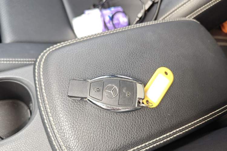 Used Mercedes-Benz GLA 2018 GLA 200 Fashion Model Vehicle Key