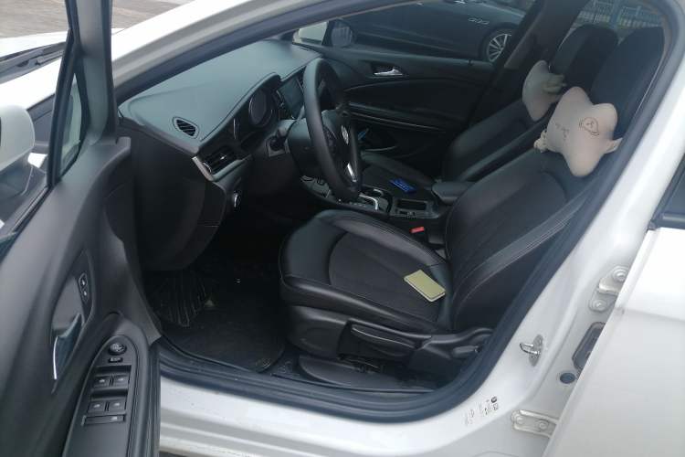 Used Buick Verano 2018 Sedan 20T Dual-Clutch Leading Model
