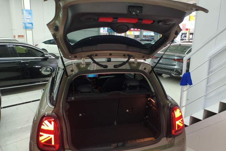 Used MINI MINI 2019 2.0T COOPER S Artist