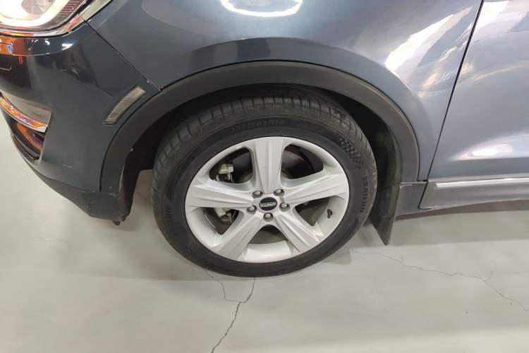 Used Lincoln MKC 2017 2.0T Two-Wheel Drive Deluxe Edition