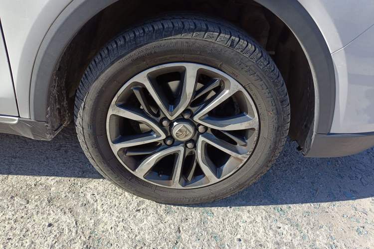 Used Baojun 730 2019 1.5T CVT Fashion Model 7 Seats China V Emission Standard