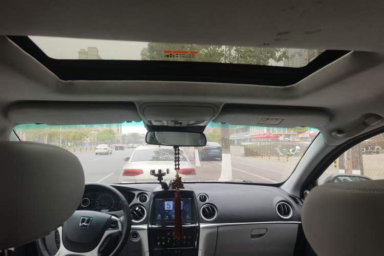 Used Luxgen Great 7 SUV 2014 2.2T Two-Wheel-Drive Smart Version
