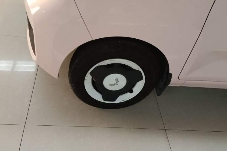 Used Wuling Hongguang MINIEV 2022 Macaron Premium Model – Lithium Iron Phosphate