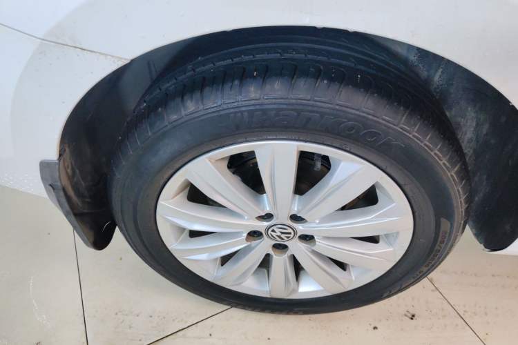 Used Volkswagen Bora 2019 Facelift Bora·Legend 1.5L Automatic Fashion Edition China VI Standard Right Rear Wheel Hub