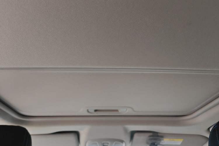 Used Peugeot 308 2019 1.6L Automatic Luxury Version China V Standard Headliner