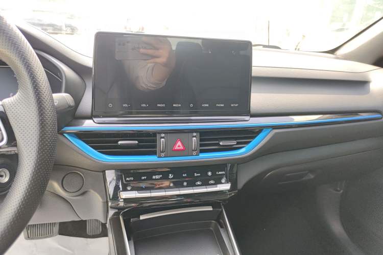 Used Kia K3 New Energy 2021 EV Comfort Edition 410km Audio And AC Panel