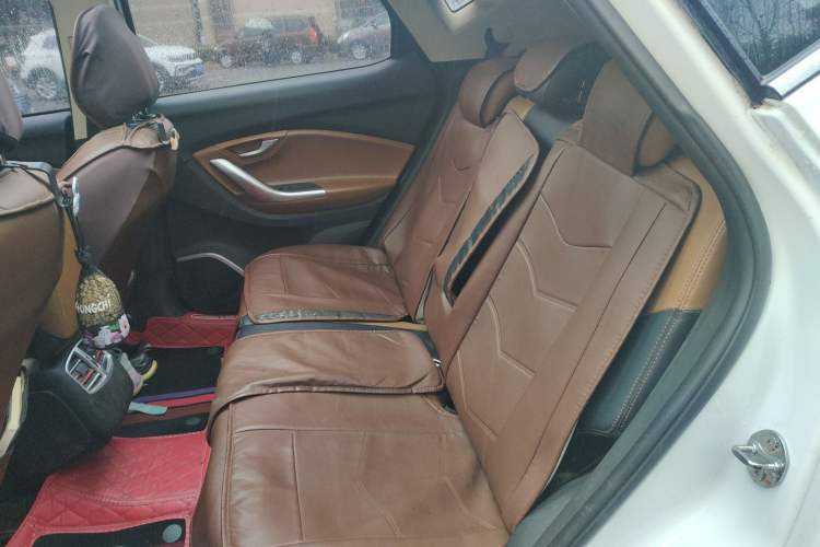 Used Soueast DX7 2017 1.5T Manual Luxury Model Left Rear Seat