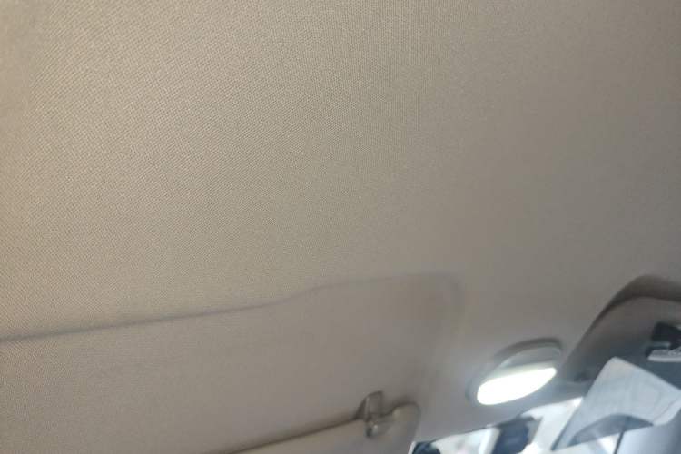 Used Chery QQ Little Ant 2022 Restyled Version Sweet Pink Edition Half-Sugar Version 30.6 kWh 30 kW 301 km Headliner