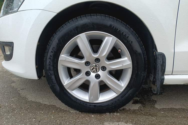 Used Volkswagen Polo 2013 1.4L Automatic Comfort Edition Exterior 4