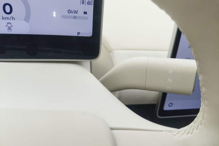 Used firefly 2025 Illuminated Edition
