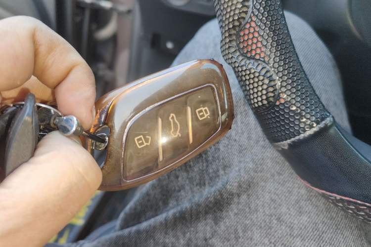 Used MG 5 2021 180 DVVT CVT Youthful Style Edition
