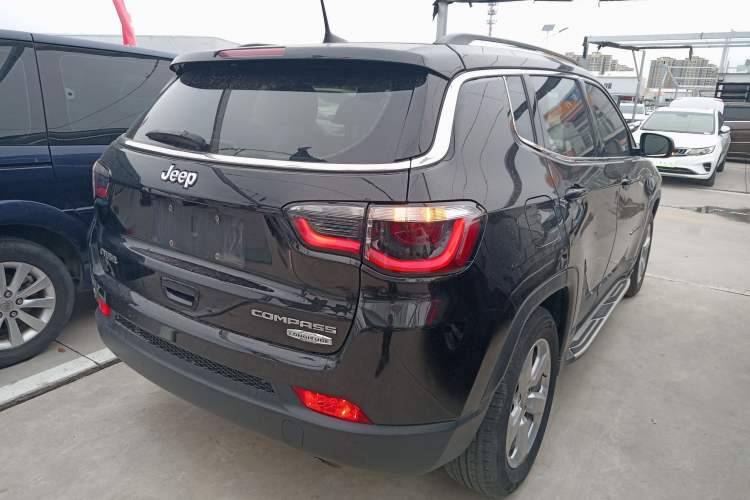 Used Jeep Compass 2017 200T Automatic Family Edition