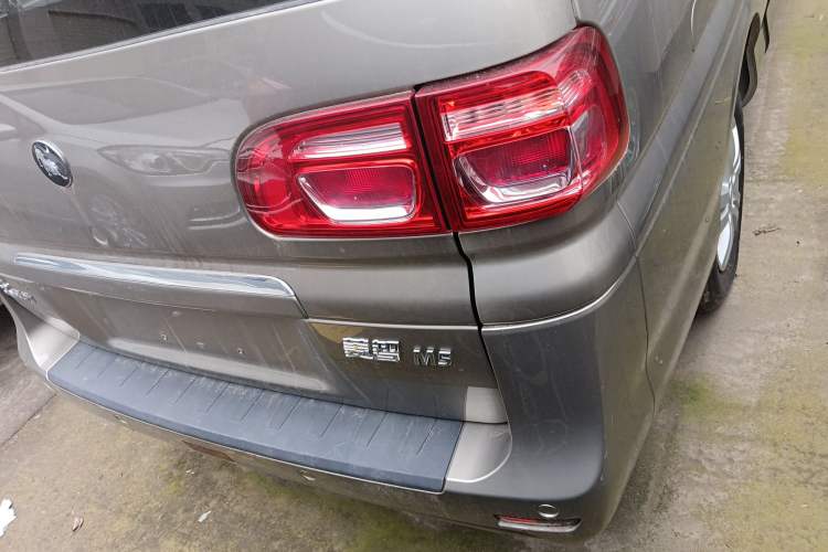 Used FORTHING Lingzhi 2024 M5L 1.5T Manual Base Model 7 Seats
