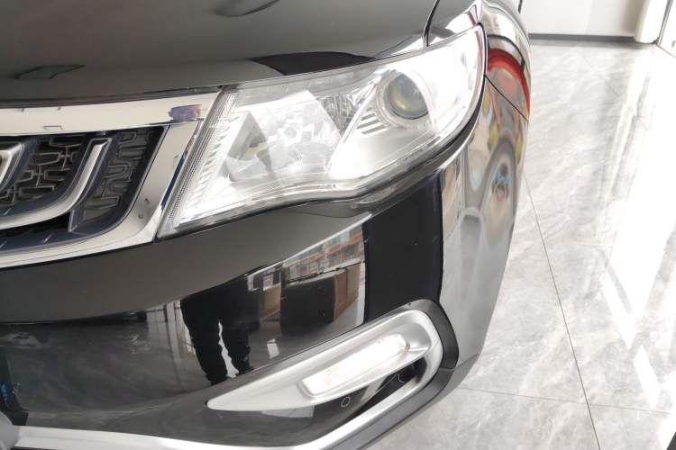 Used Geely Auto Emgrand X7 Sport 2016 2.0L Manual ZhiShang Version Left Front Headlight