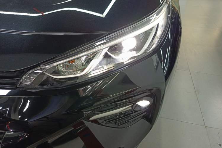 Used Toyota Wildlander 2023 Dual-Motor 2.5L E-CVT Four-Wheel Drive Prestige Edition Left Front Headlight