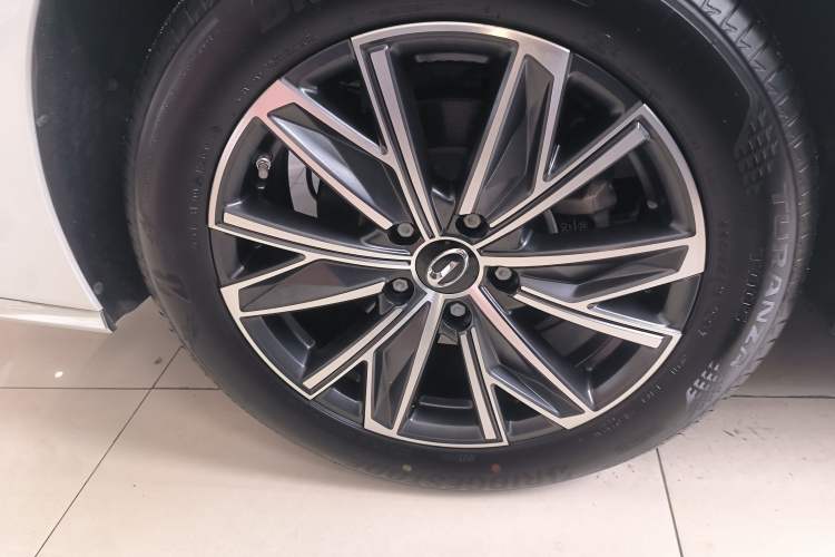 Used GAC Trumpchi M8 2024 Master Series 400T Prestige Edition Right Rear Wheel Hub