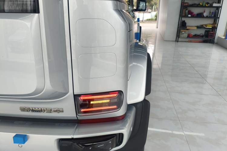 Used iCAR V23 2025 401 Two-Wheel Drive Intelligent Driving Version
