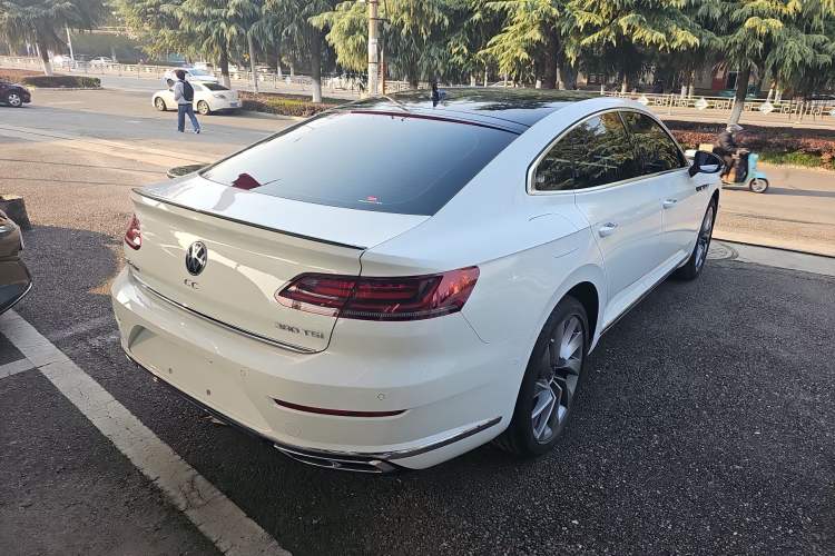 Used Volkswagen FAW-Volkswagen CC 2023 380TSI Striking Edition