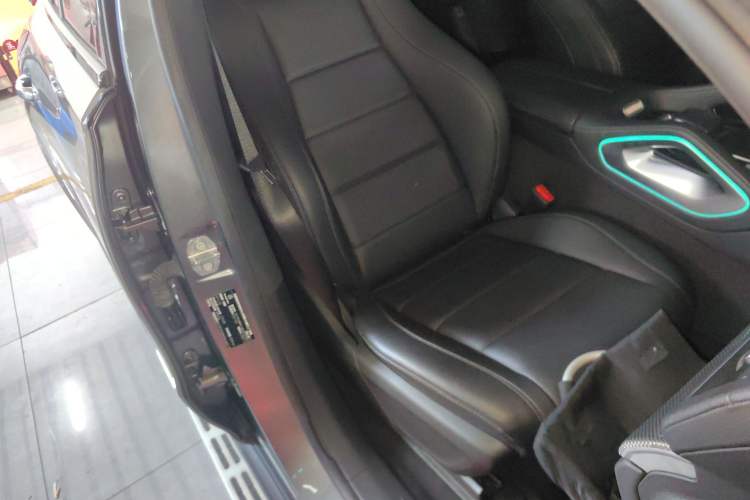 Used Mercedes-Benz GLE Coupe 2020 GLE 450 4MATIC Coupe SUV Luxury Model
