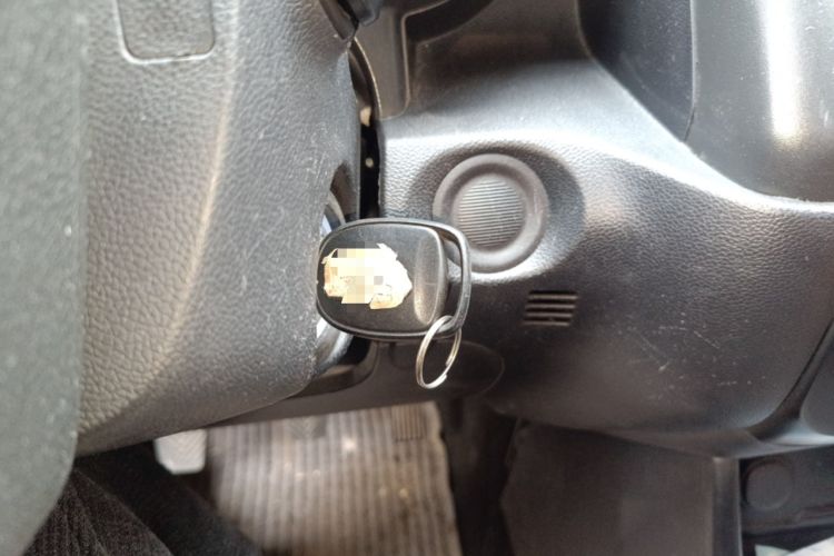 Used CHANGAN OSHAN X70A 2019 1.5L Manual Basic Version China VI Standard Vehicle Key