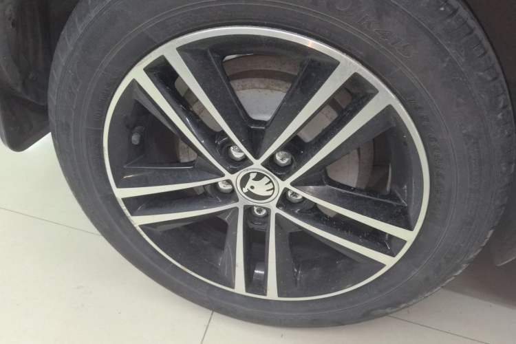 Used Skoda Rapid Spaceback 2016 Revised 1.6L Automatic Smart Drive Version