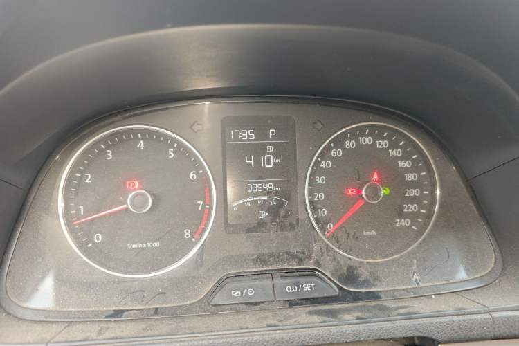 Used Volkswagen Gran Lavida 2014 1.6L Automatic Sport Edition
