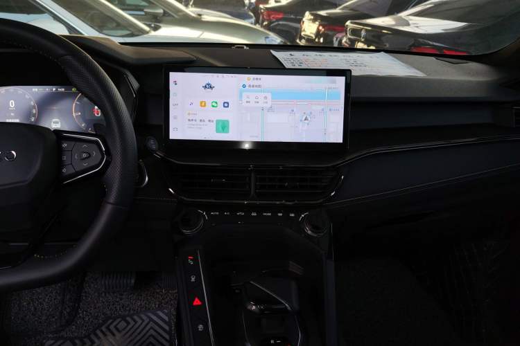 Used Lynk & Co 06 2023 Remix 1.5T Dynamic Halo