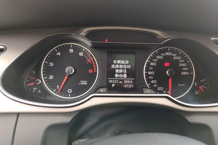 Used Audi A4L 2015 35 TFSI Automatic Comfort Model Instrument Cluster