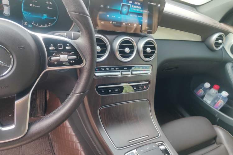 Used Mercedes-Benz GLC 2020 Facelifted GLC 260 L 4MATIC Dynamic Edition
