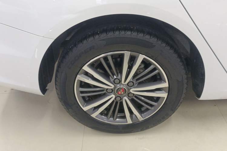 Used Roewe i5 2019 1.5L Automatic 4G Connected Langhao Edition
