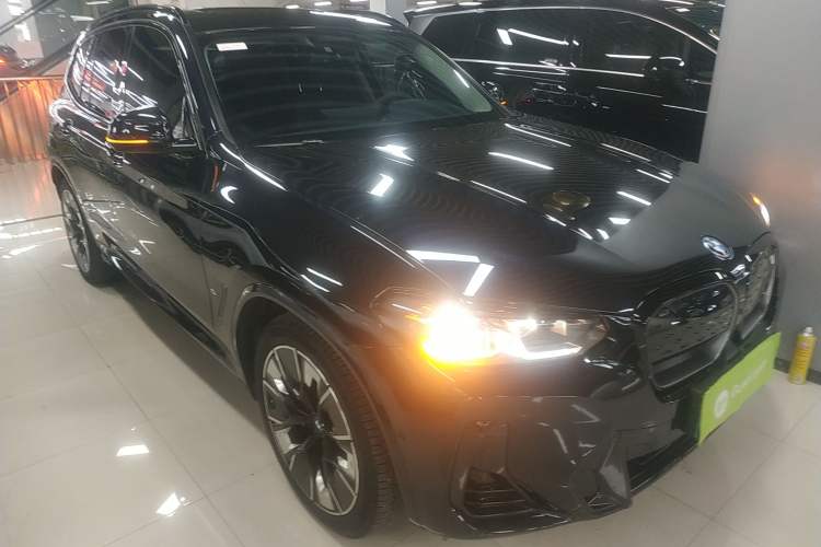 Used BMW iX3 2022 Leading Type Exterior 1
