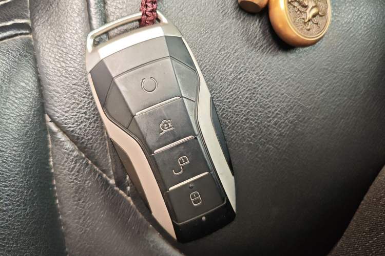 Used BYD Song Pro New Energy 2019 DM 1.5T Four-Wheel Drive Performance Edition Deluxe Model Vehicle Key