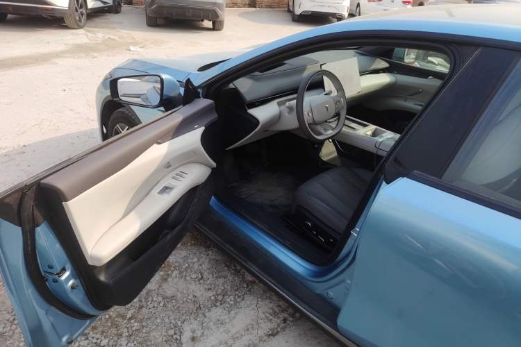 Used Deepal L07 2024 230Max Range-Extended Version